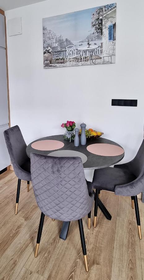 Seashell House Apartment วอร์ซอ ภายนอก รูปภาพ